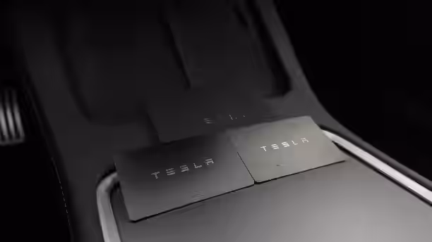 TESLA MODEL 3 32 / 39