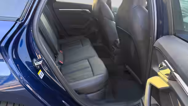 AUDI A3 SPORTBACK 19 / 44
