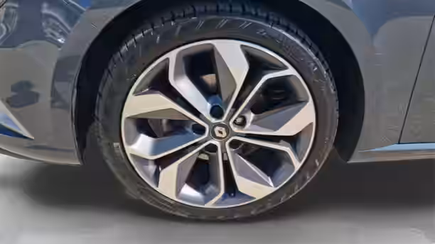 RENAULT MEGANE IV BERLINE 14 / 61