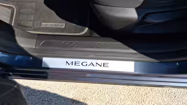 RENAULT MEGANE IV BERLINE 28 / 61