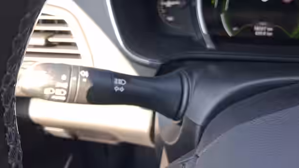 RENAULT MEGANE IV BERLINE 33 / 61