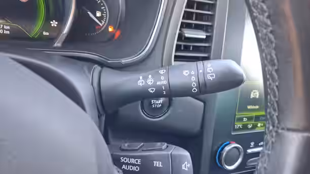 RENAULT MEGANE IV BERLINE 31 / 61