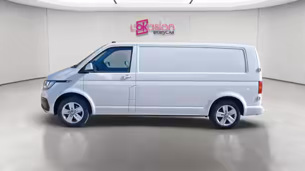 VOLKSWAGEN UTILITAIRES TRANSPORTER 6.1 VAN 2 / 54