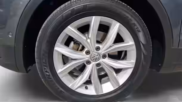 VOLKSWAGEN TIGUAN 14 / 51