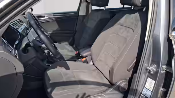 VOLKSWAGEN TIGUAN 11 / 51