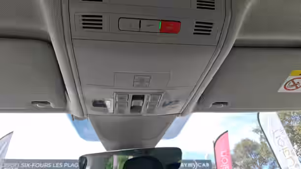 VOLKSWAGEN TIGUAN 35 / 51