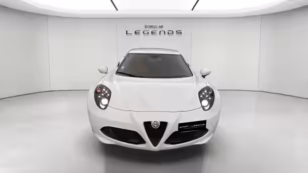 ALFA ROMEO 4C 8 / 22