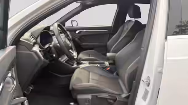 AUDI Q3 18 / 32