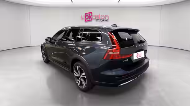 VOLVO V60 CROSS COUNTRY 3 / 28
