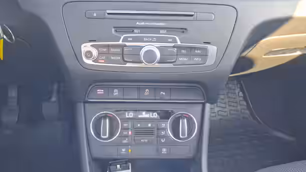 AUDI Q3 21 / 51