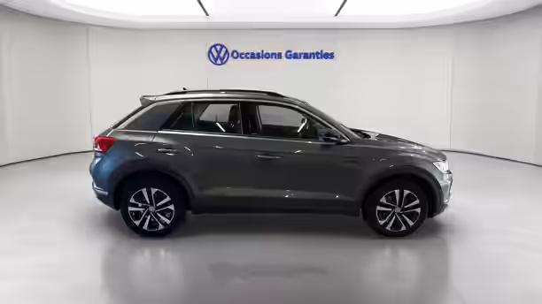 VOLKSWAGEN T-ROC 6 / 18