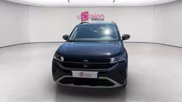 VOLKSWAGEN T-CROSS 8 / 32