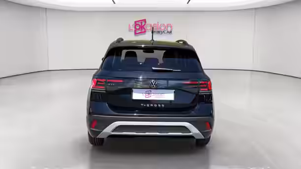 VOLKSWAGEN T-CROSS 4 / 32