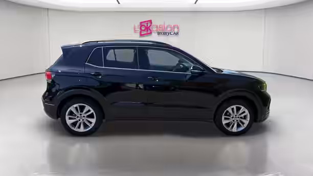 VOLKSWAGEN T-CROSS 6 / 32