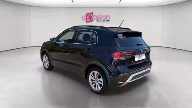 VOLKSWAGEN T-CROSS 3 / 32
