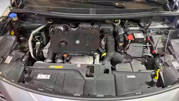 PEUGEOT 5008 17 / 35