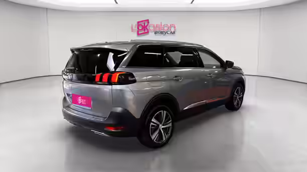 PEUGEOT 5008 5 / 35