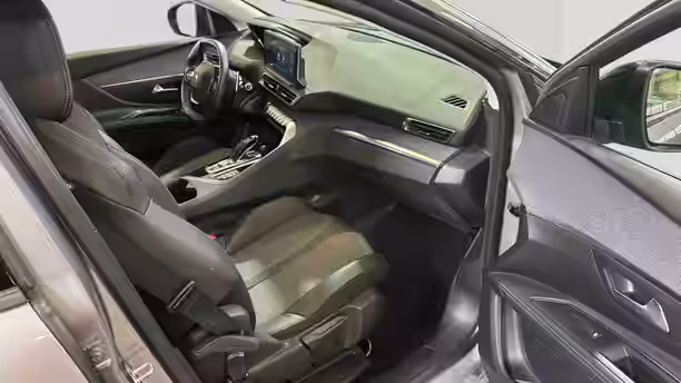 PEUGEOT 5008 32 / 35
