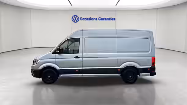 VOLKSWAGEN UTILITAIRES CRAFTER VAN 2 / 16