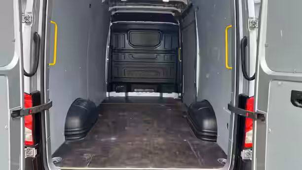 VOLKSWAGEN UTILITAIRES CRAFTER VAN 12 / 16