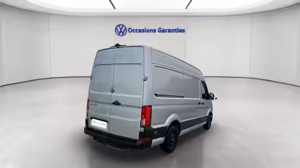 VOLKSWAGEN UTILITAIRES CRAFTER VAN 5 / 16
