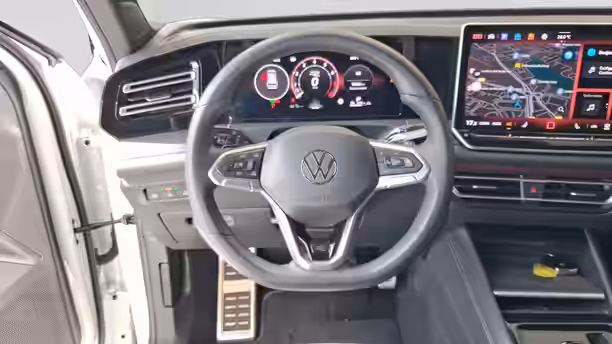 VOLKSWAGEN TIGUAN 10 / 18