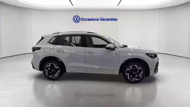 VOLKSWAGEN TIGUAN 6 / 18