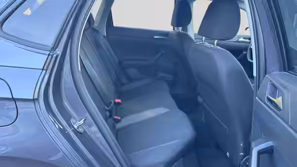 VOLKSWAGEN POLO 20 / 27