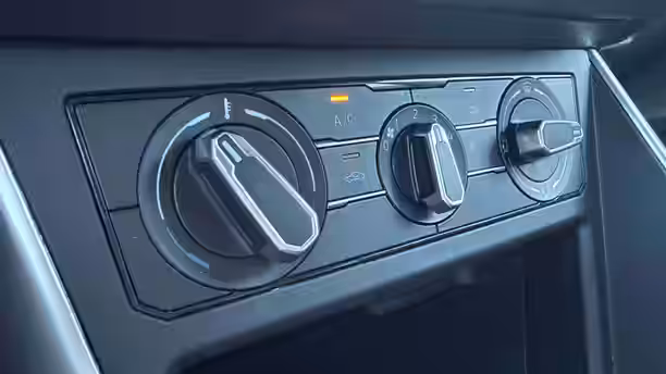 VOLKSWAGEN POLO 26 / 27