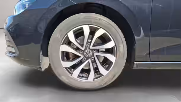 VOLKSWAGEN GOLF 16 / 32