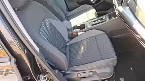 VOLKSWAGEN GOLF 20 / 32