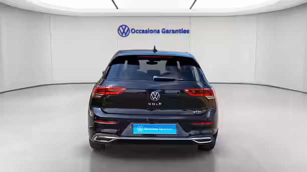 VOLKSWAGEN GOLF 4 / 32