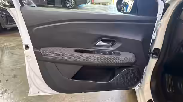 DACIA SANDERO 22 / 31
