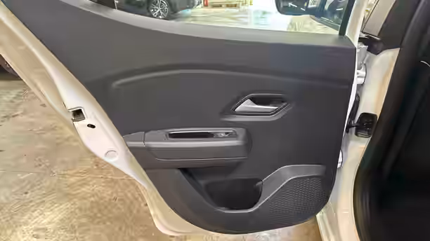 DACIA SANDERO 23 / 31