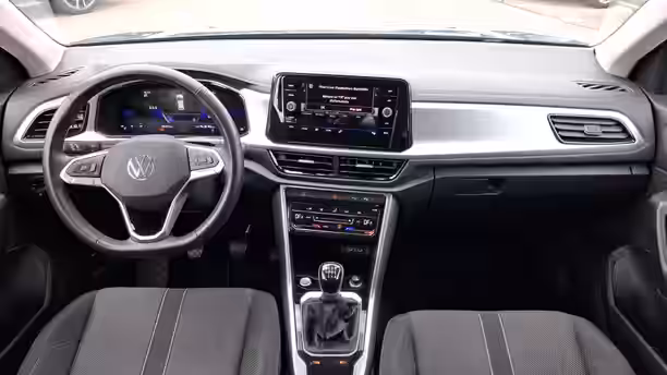 VOLKSWAGEN T-ROC 8 / 22