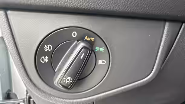 VOLKSWAGEN TAIGO 17 / 18