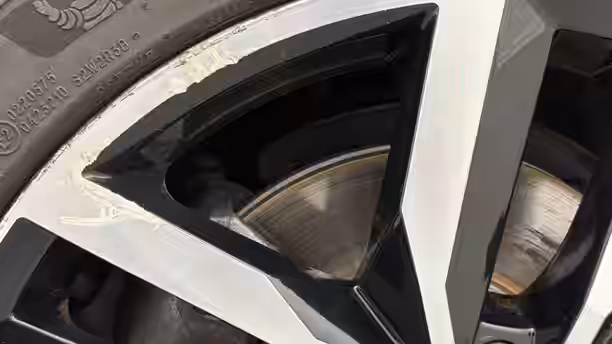 VOLKSWAGEN GOLF 27 / 28