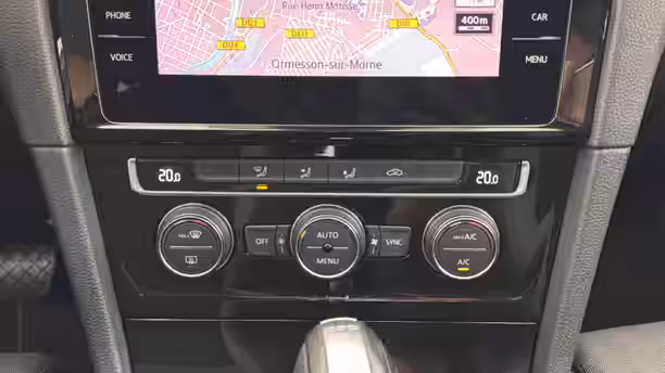 VOLKSWAGEN GOLF 23 / 28