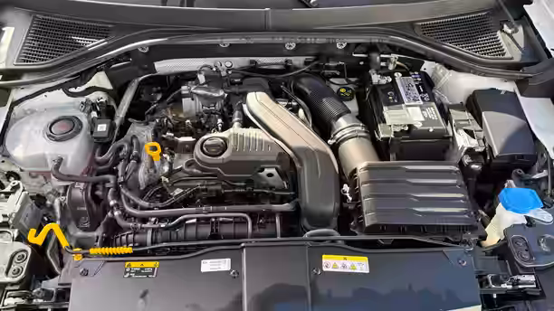 VOLKSWAGEN T-ROC 15 / 32