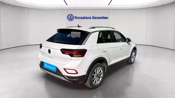 VOLKSWAGEN T-ROC 5 / 32