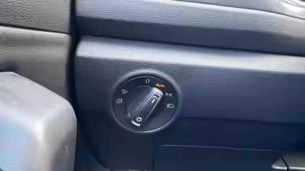 VOLKSWAGEN T-ROC 29 / 32