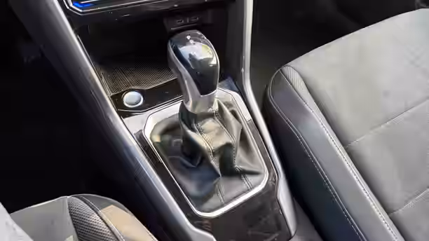 VOLKSWAGEN T-ROC 24 / 32