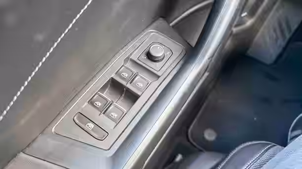 VOLKSWAGEN T-ROC 30 / 32