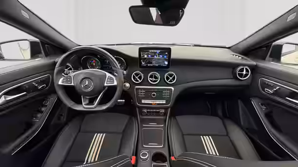 MERCEDES CLA SHOOTING BRAKE 9 / 24