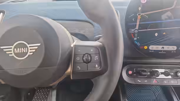 MINI COUNTRYMAN ELECTRIC U25 19 / 26