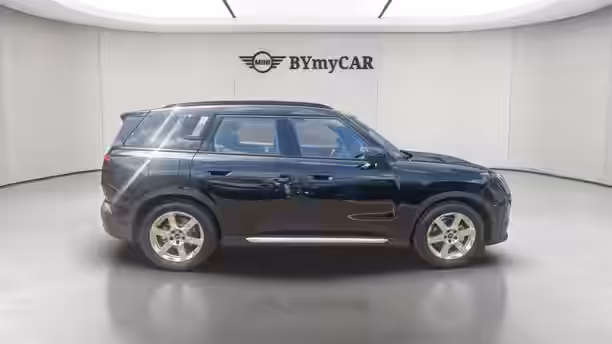 MINI COUNTRYMAN ELECTRIC U25 6 / 26