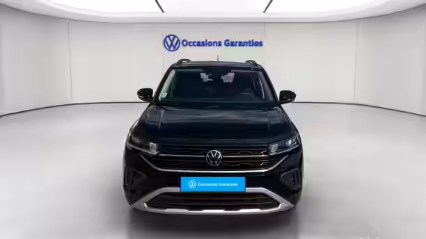 VOLKSWAGEN T-CROSS 8 / 16
