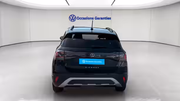 VOLKSWAGEN T-CROSS 4 / 16