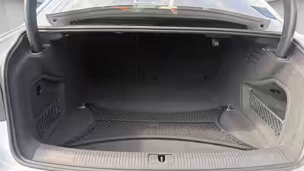 AUDI A4 14 / 32