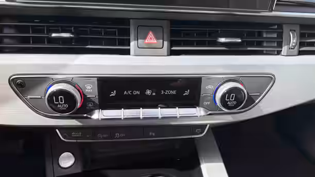 AUDI A4 11 / 32